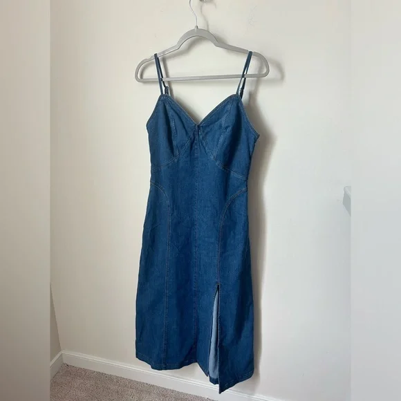 adrianna papell boat neck sleeveless a line taffeta dress Navy Sleeveless Taffeta Floral Cutwork Midi Dress main image 0